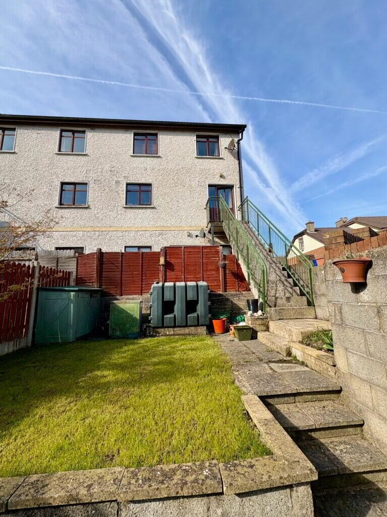 8 Ivy Mews 14 of 18
