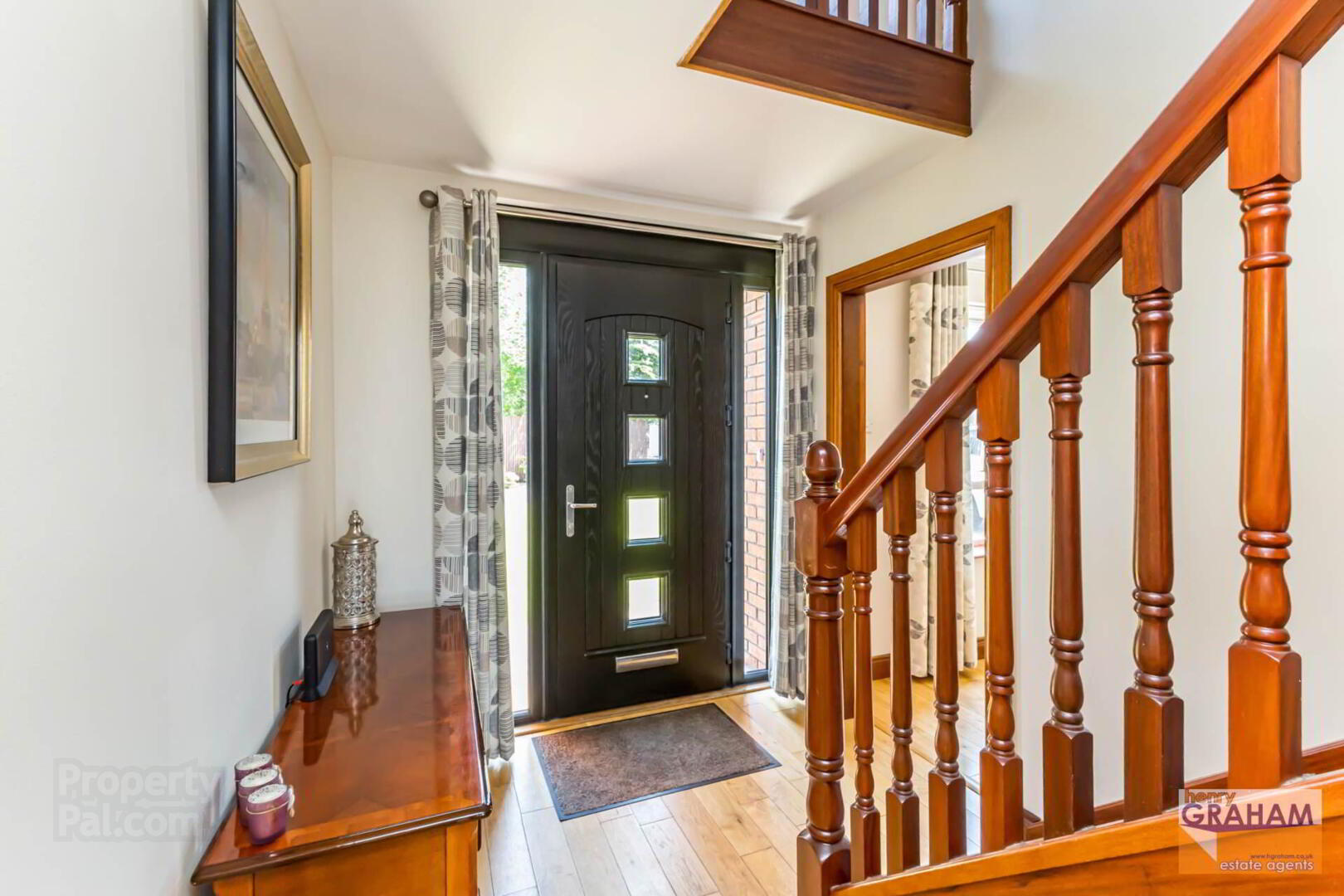 24 Laurel Grove 7 of 37
