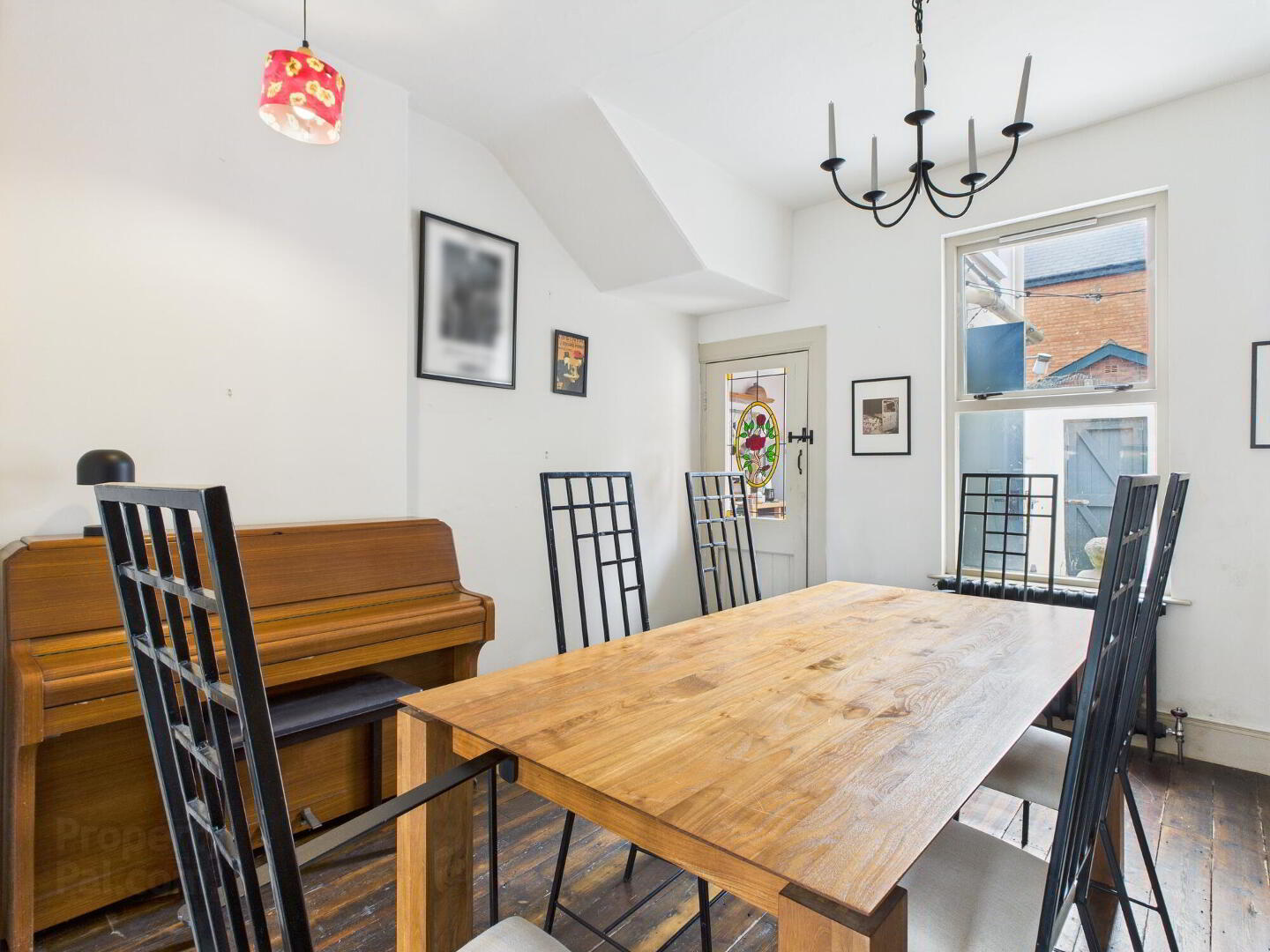 47 Haypark Avenue 10 of 27