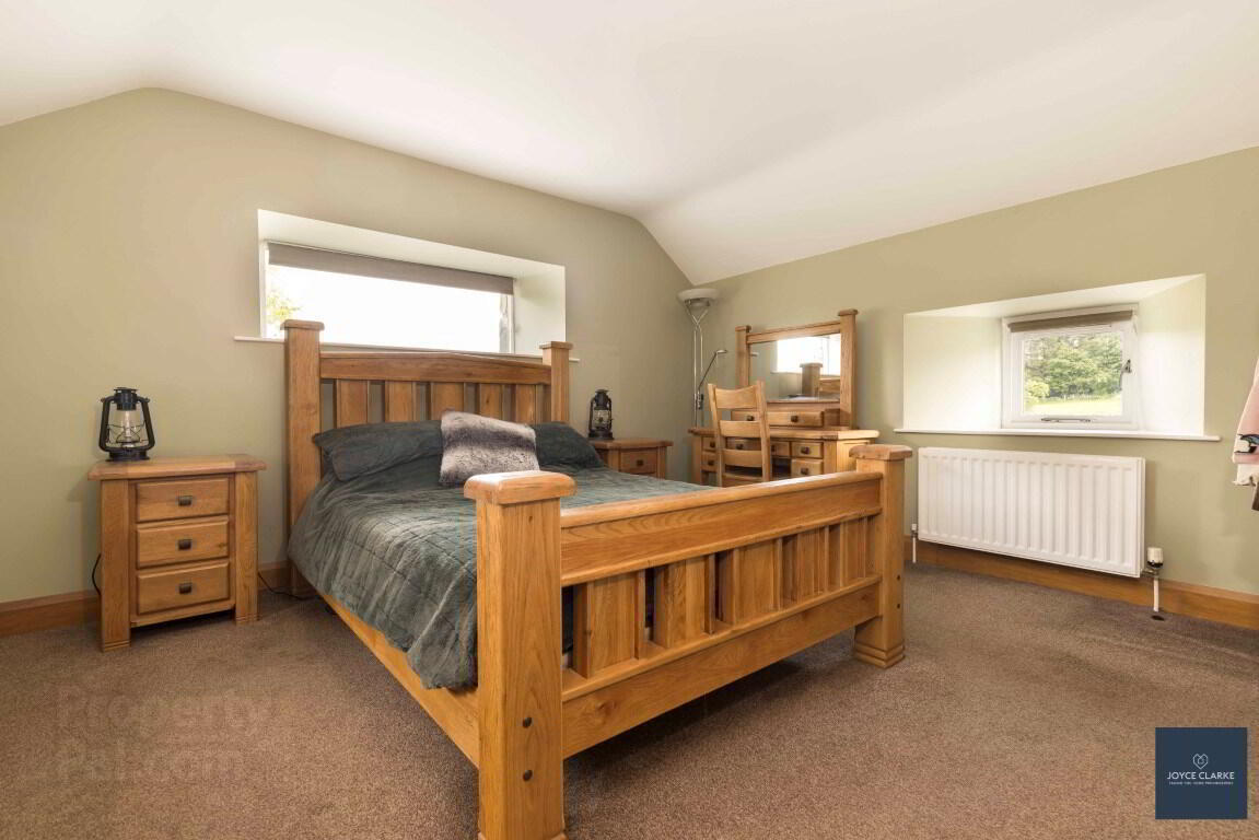 25b Magheralone Road 20 of 50