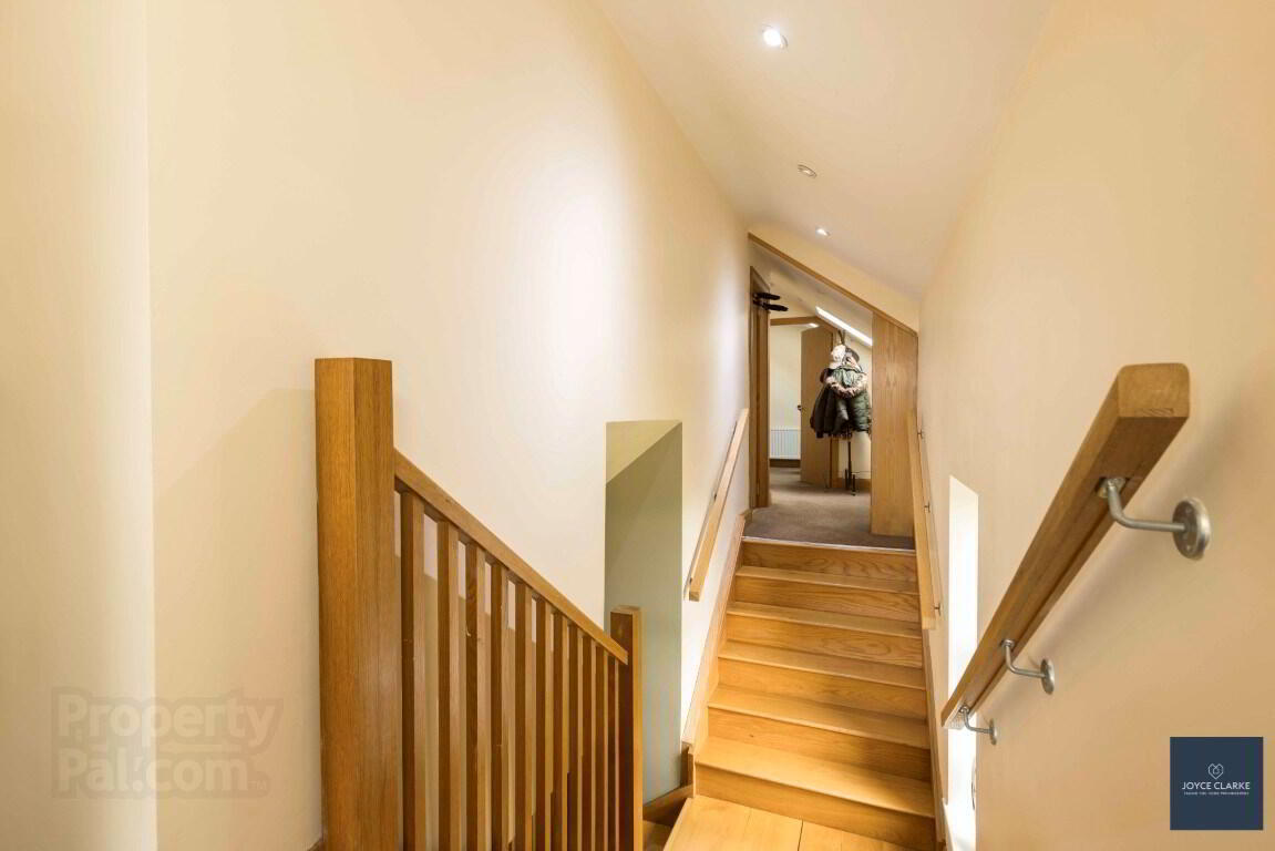 25b Magheralone Road 19 of 50