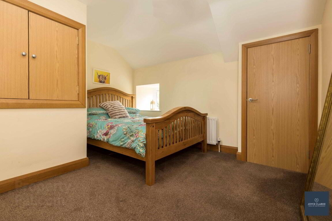 25b Magheralone Road 24 of 50