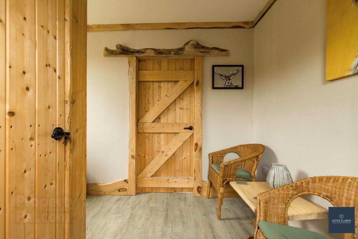 25b Magheralone Road 35 of 50