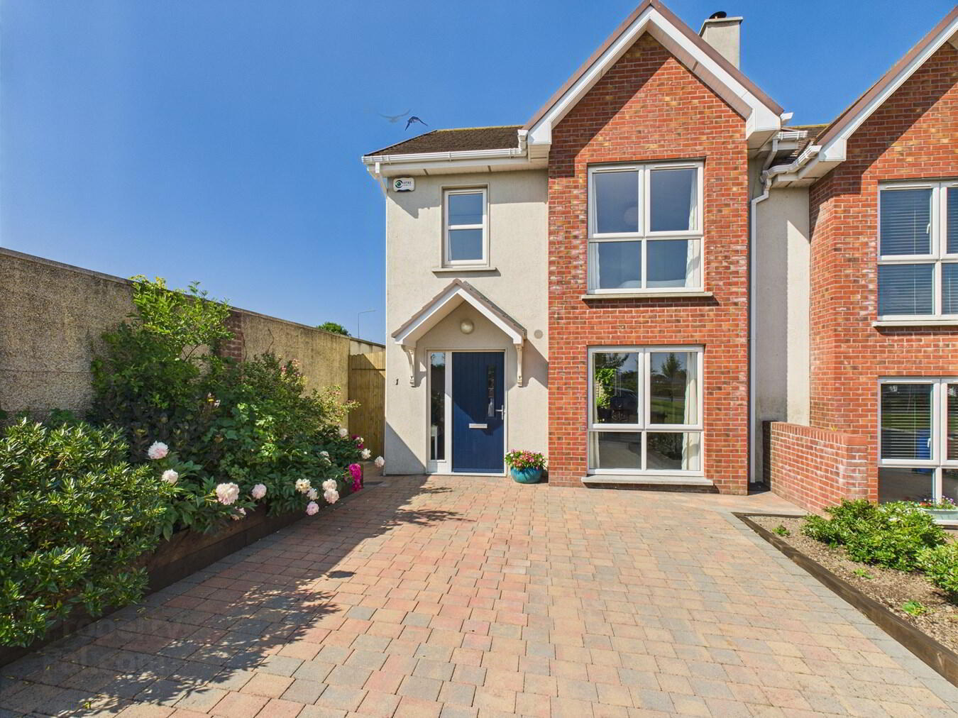 property description image
