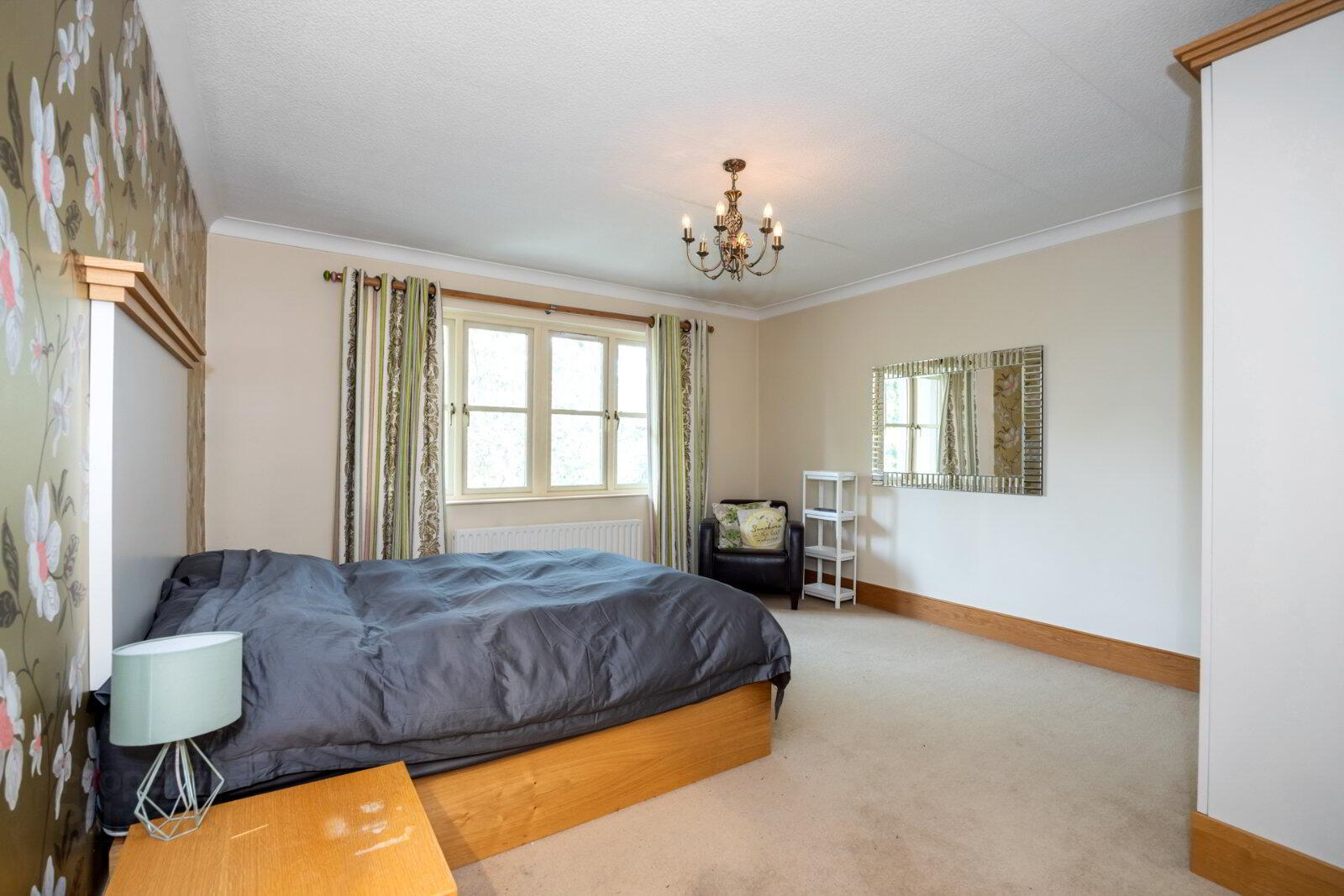 62 Osborne Park 8 of 17