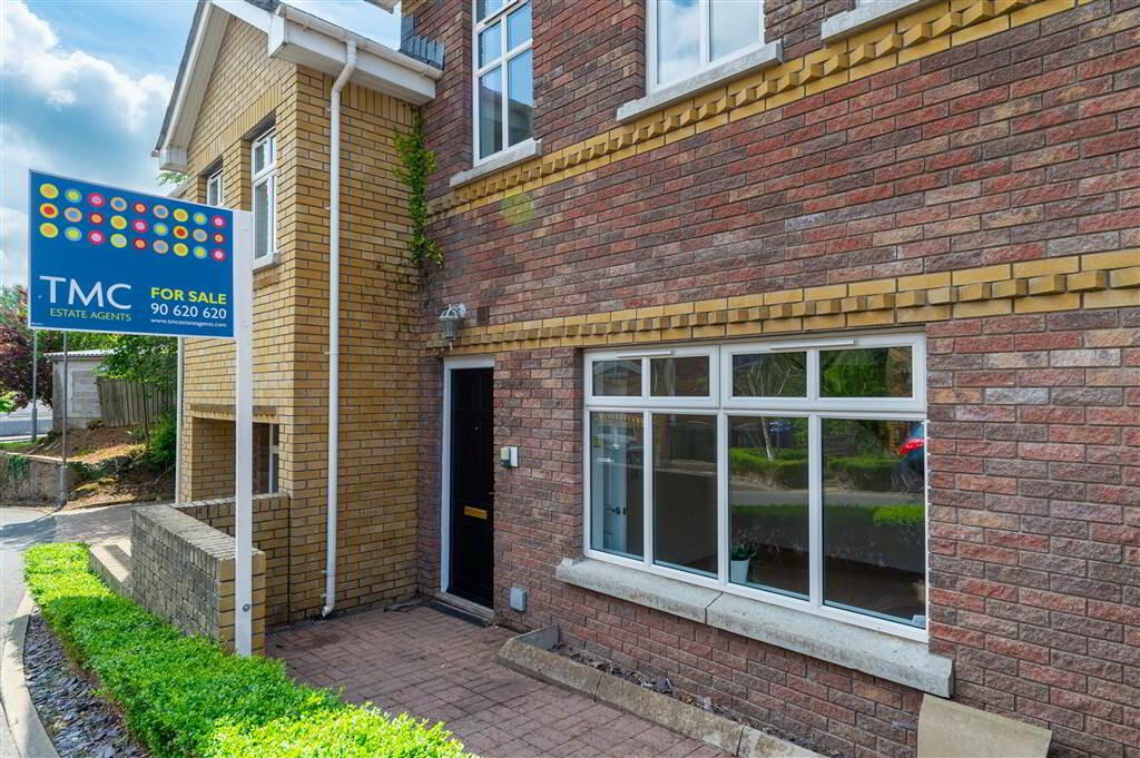9 Glenburn Manor 2 of 25