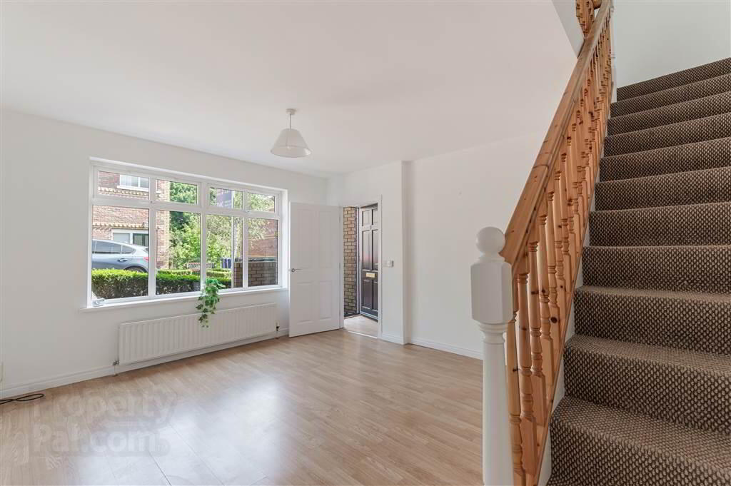 9 Glenburn Manor 6 of 25
