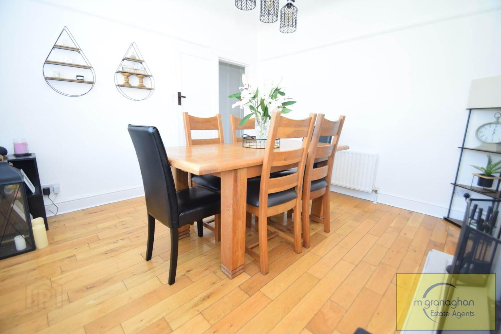 4 Ashton Avenue 8 of 34