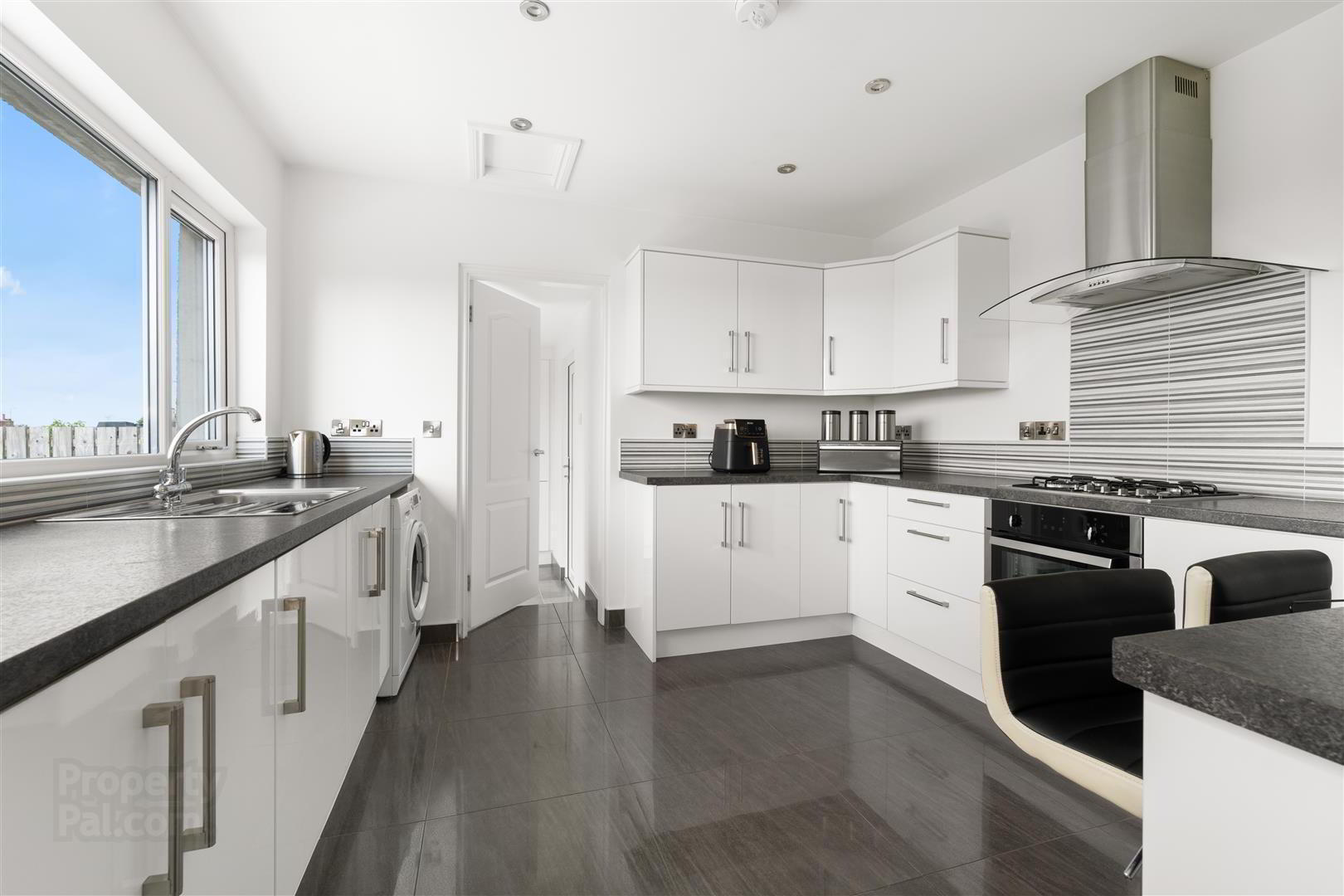31 Shandon Park 11 of 34