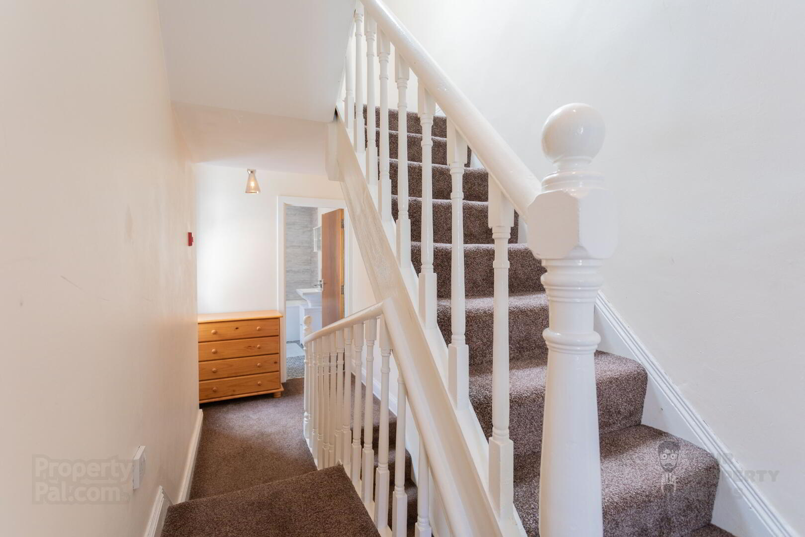 Room 4 156 Dunluce Avenue 12 of 23