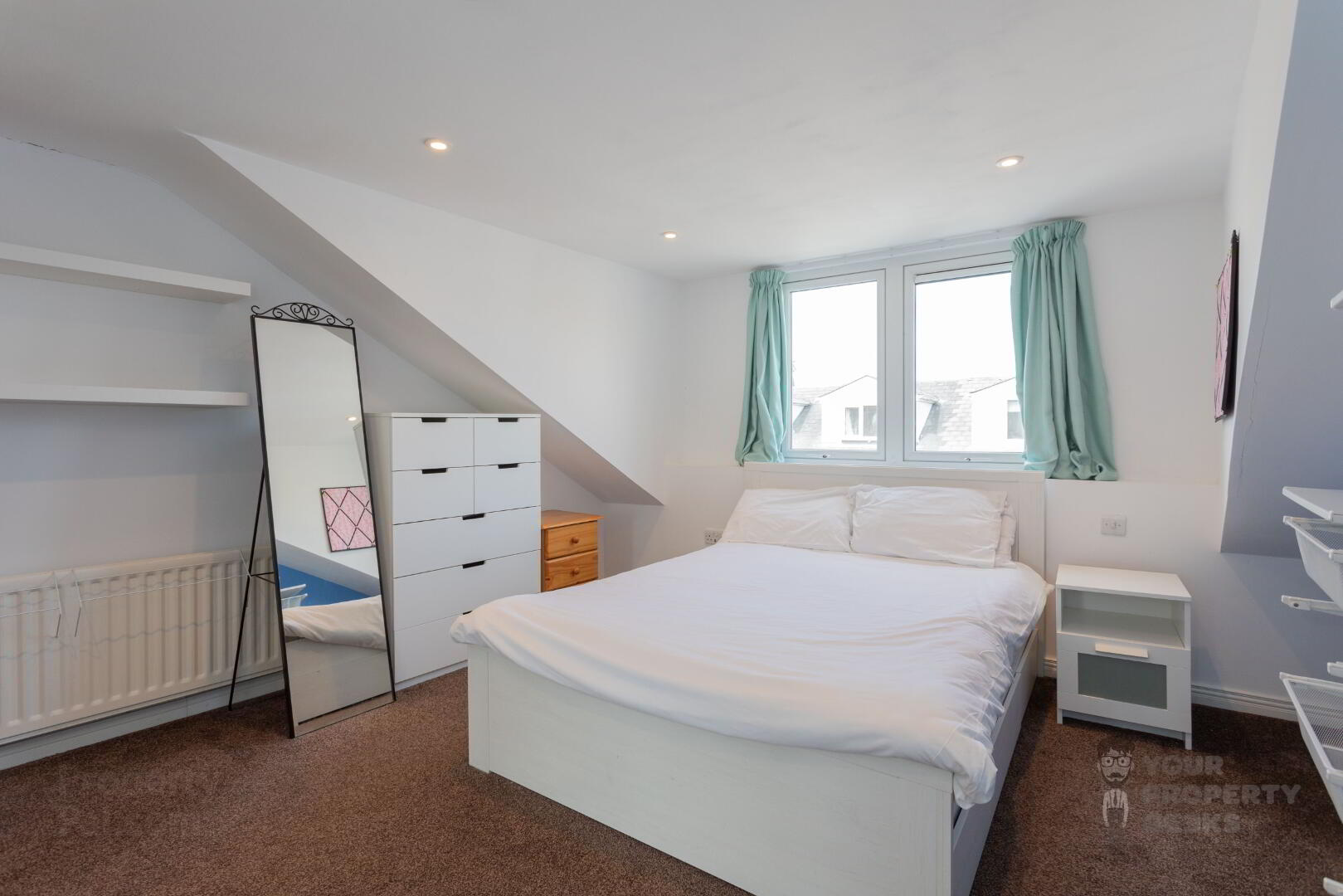 Room 4 156 Dunluce Avenue 16 of 23