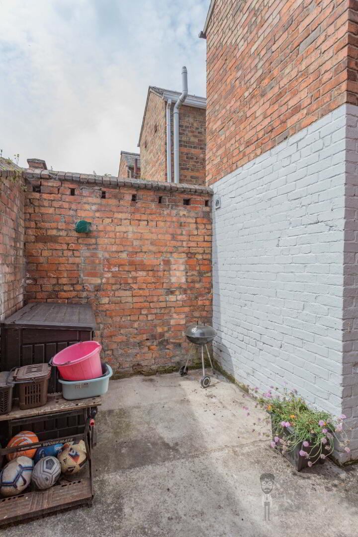 Room 4 156 Dunluce Avenue 22 of 23