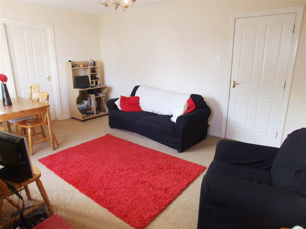 1, 7, Ailesbury Crescent 3 of 5
