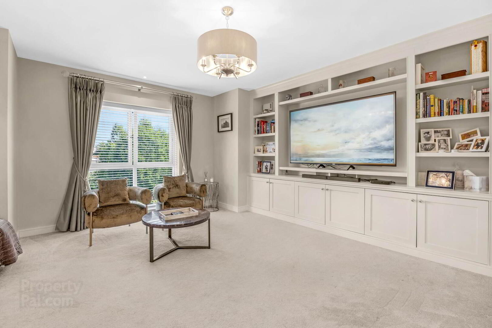 3 Churchfields 21 of 33