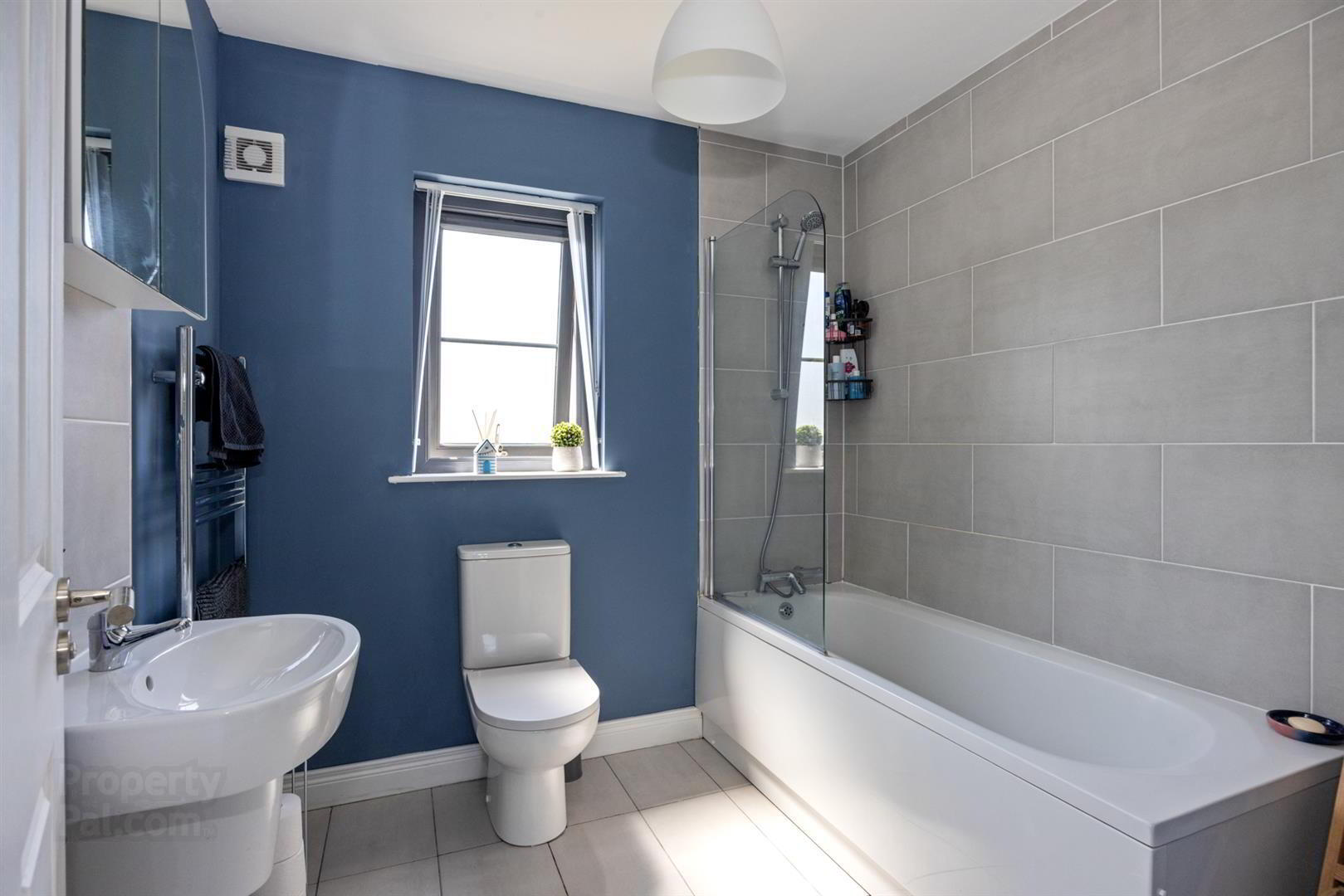 17 Little Enler Lane 18 of 24