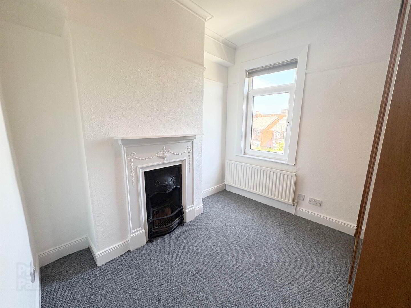 24 Eastleigh Crescent 10 of 13