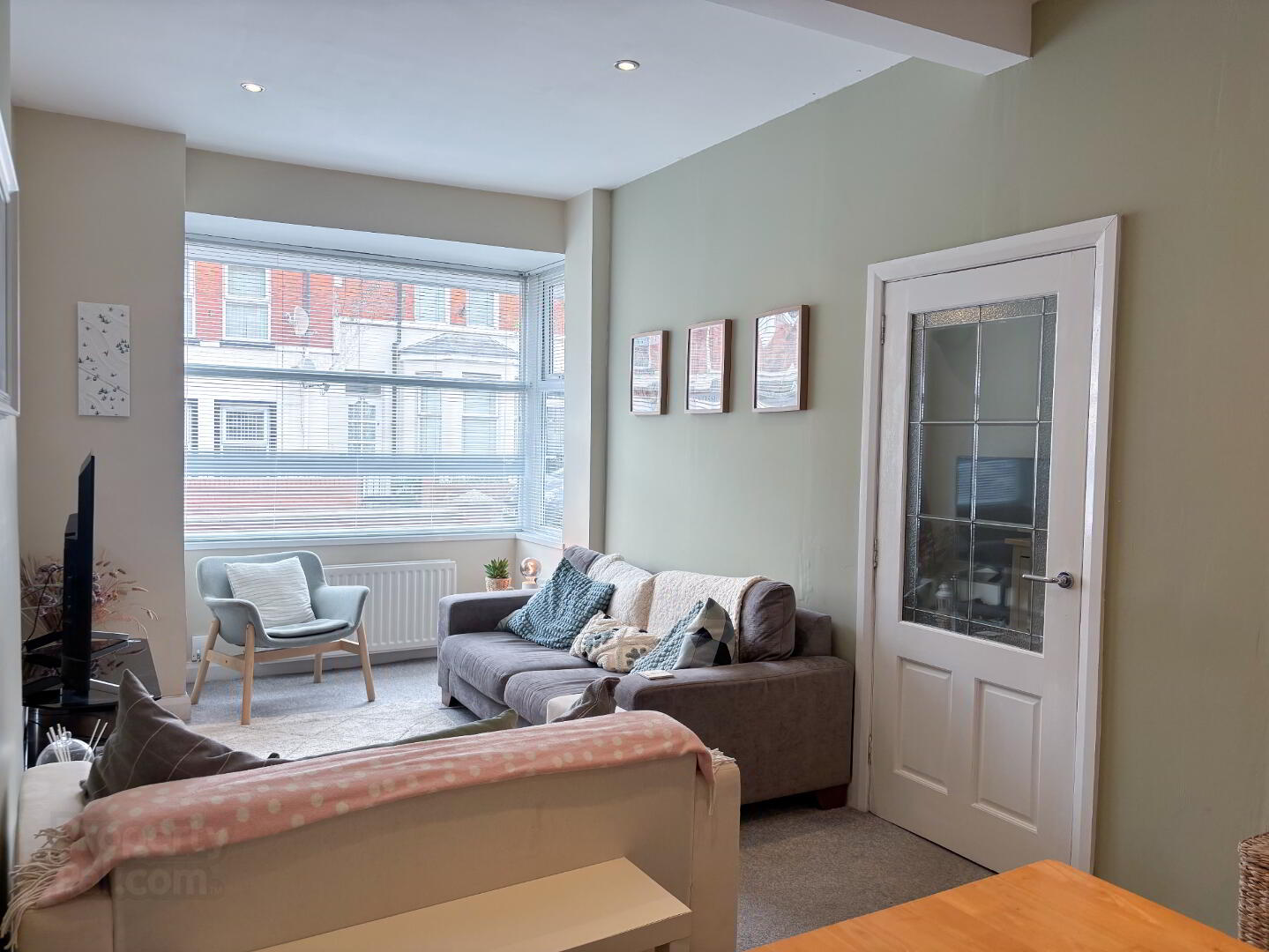 51 Nevis Avenue 4 of 16