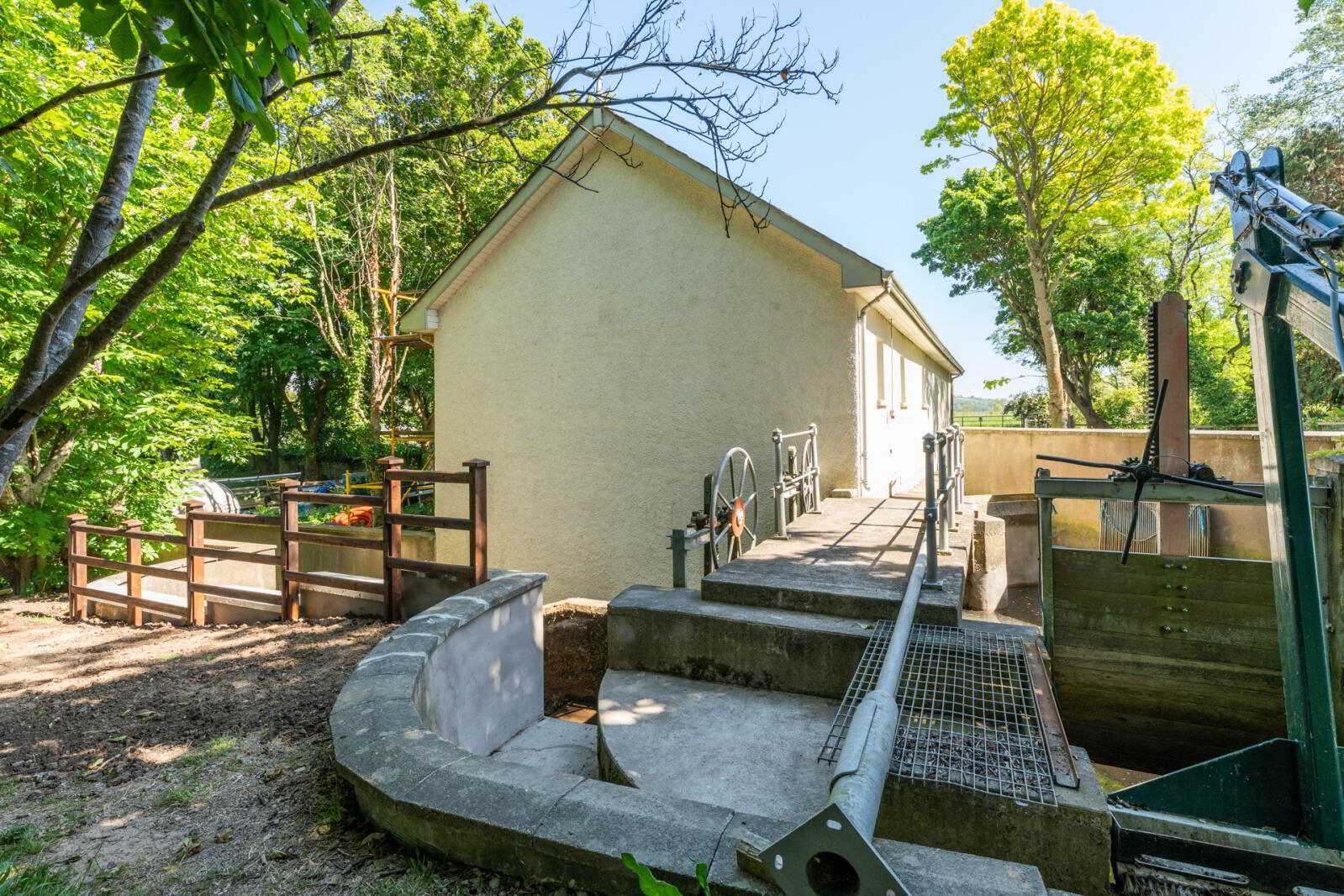 Mill House, 4 Mill Lane 75 of 76