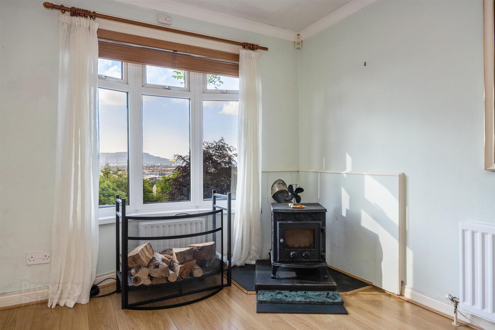 156a Upper Knockbreda Road 16 of 31