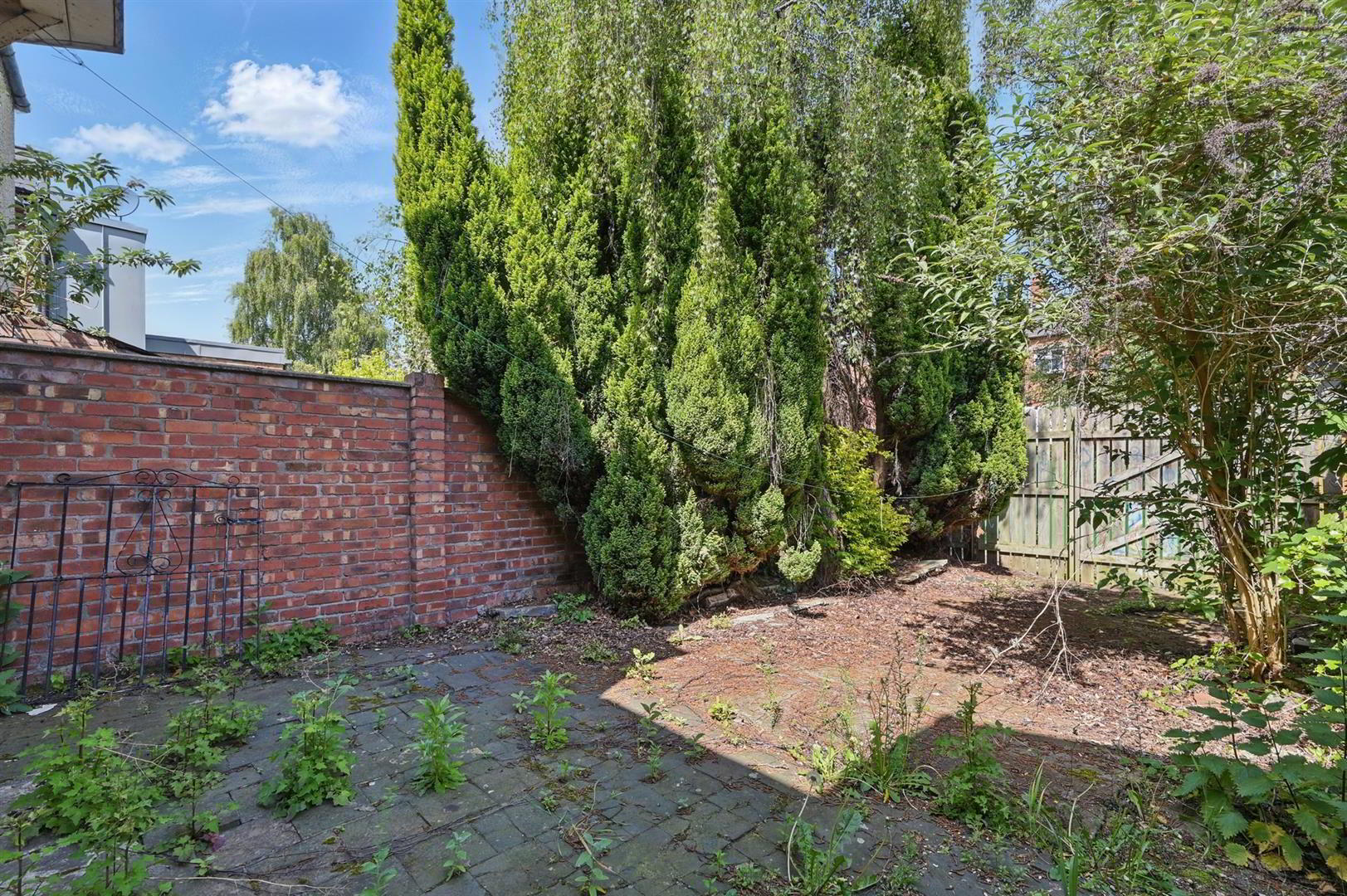 9 Adelaide Avenue 18 of 18