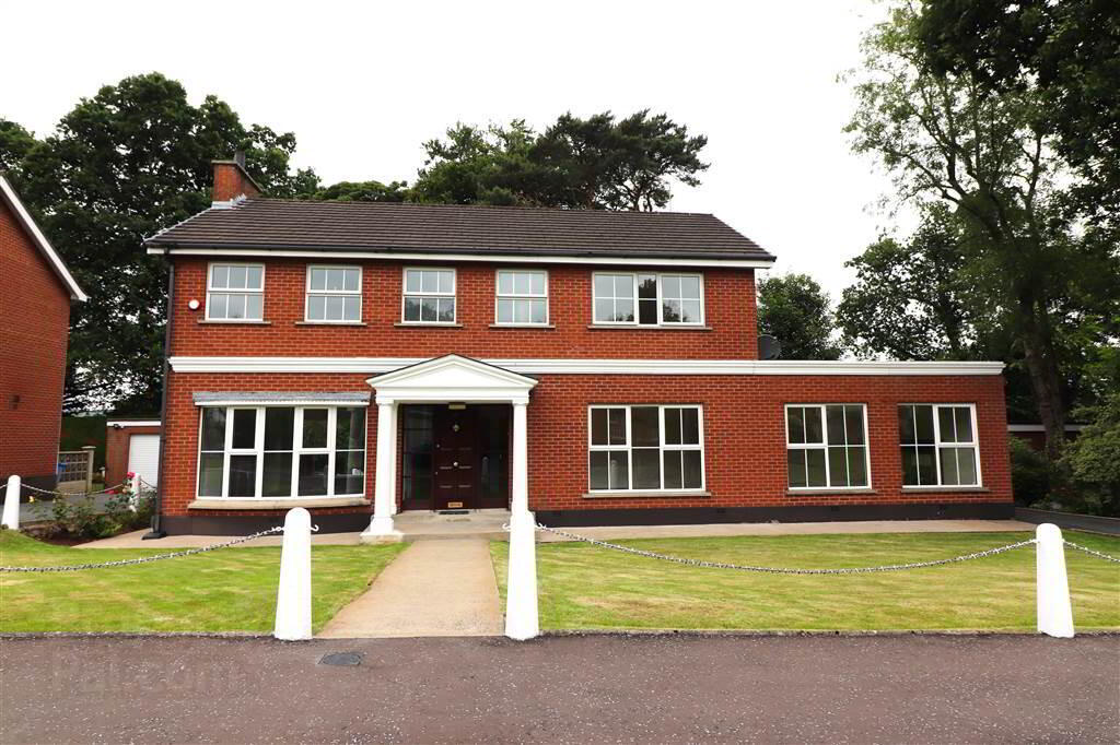 11 Richmond Court 1 of 24