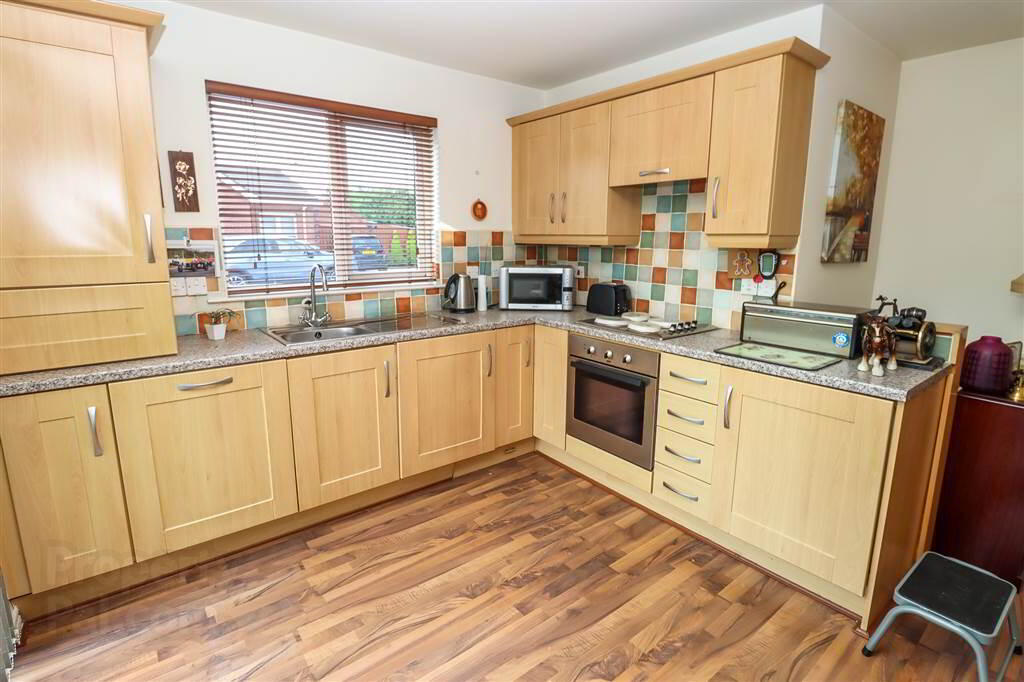 1 Dunlady Court 6 of 11