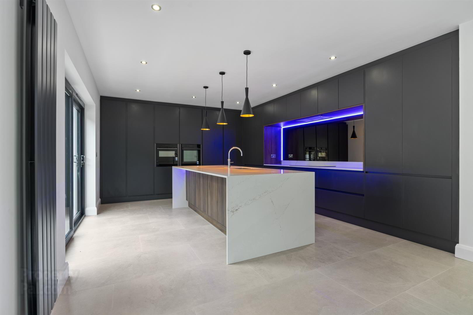 Quarry Manor, 9 Middle Braniel Road 11 of 67