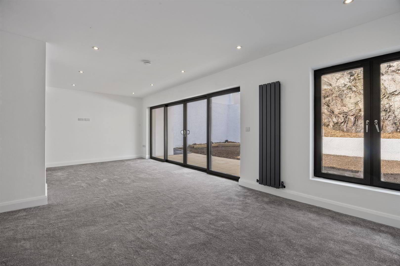 Quarry Manor, 9 Middle Braniel Road 47 of 67