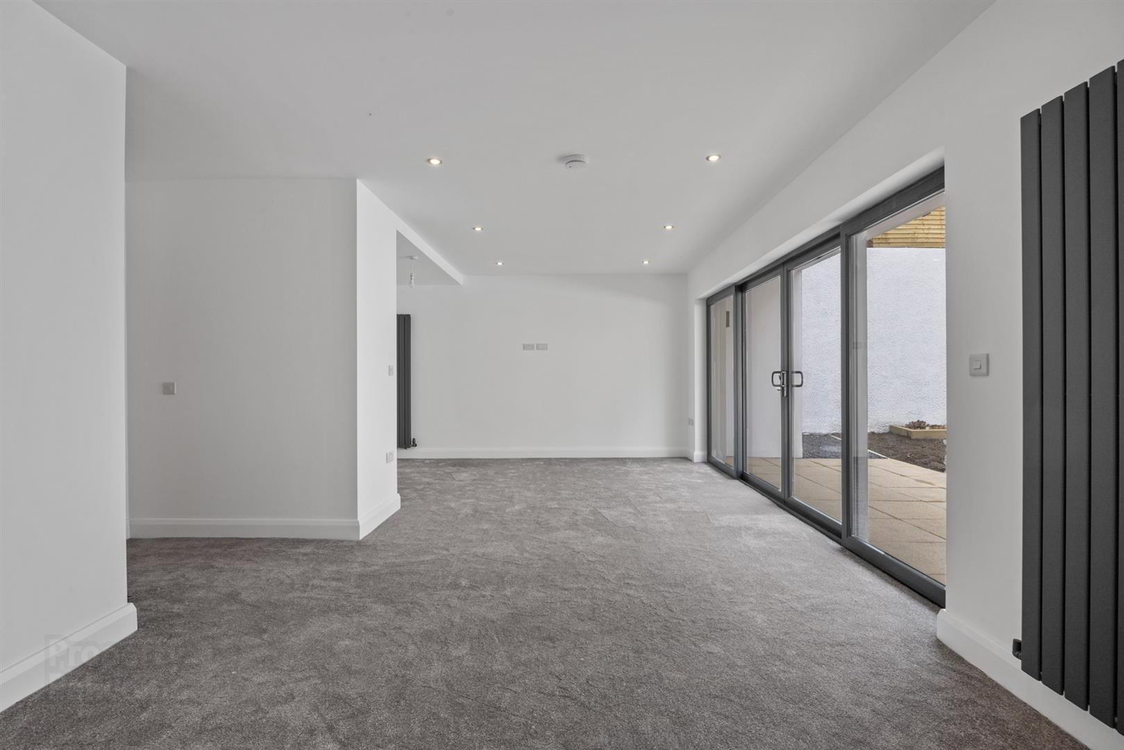 Quarry Manor, 9 Middle Braniel Road 46 of 67