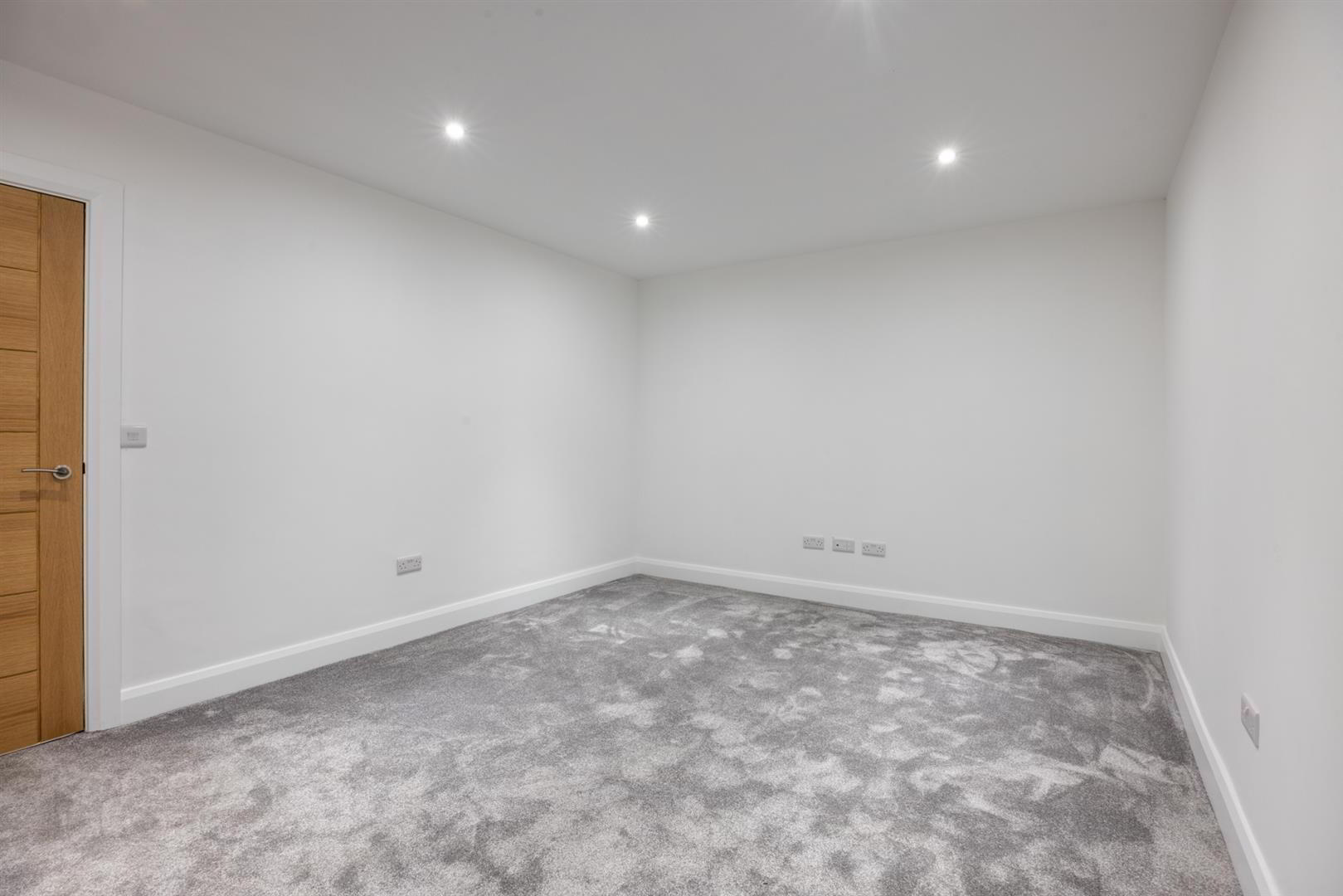 Quarry Manor, 9 Middle Braniel Road 53 of 67