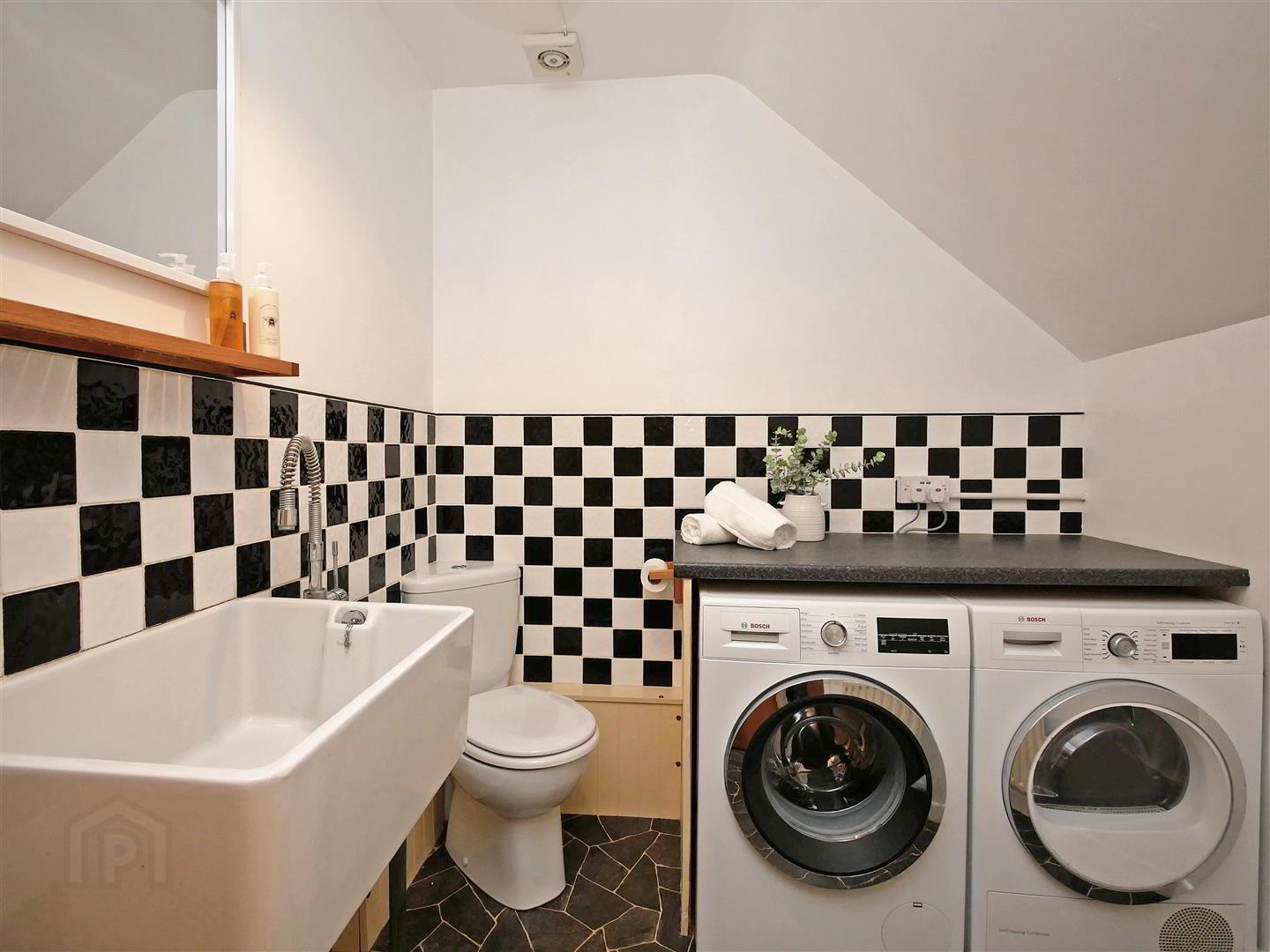48 Woodrow Gardens 6 of 31