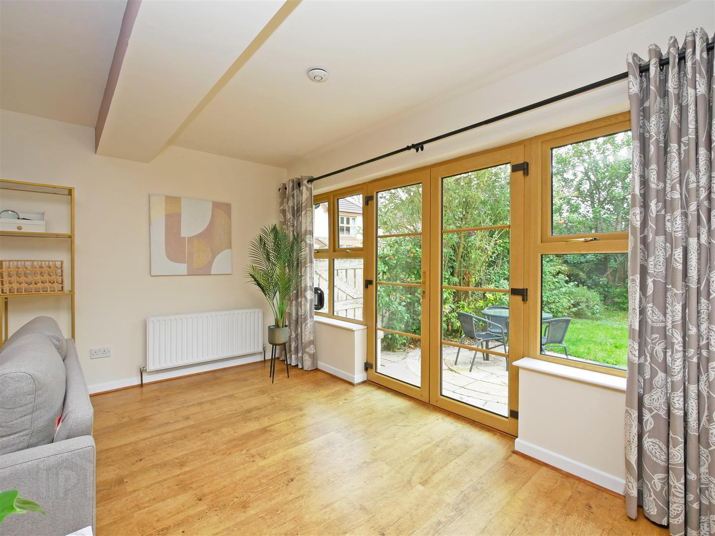 48 Woodrow Gardens 13 of 31