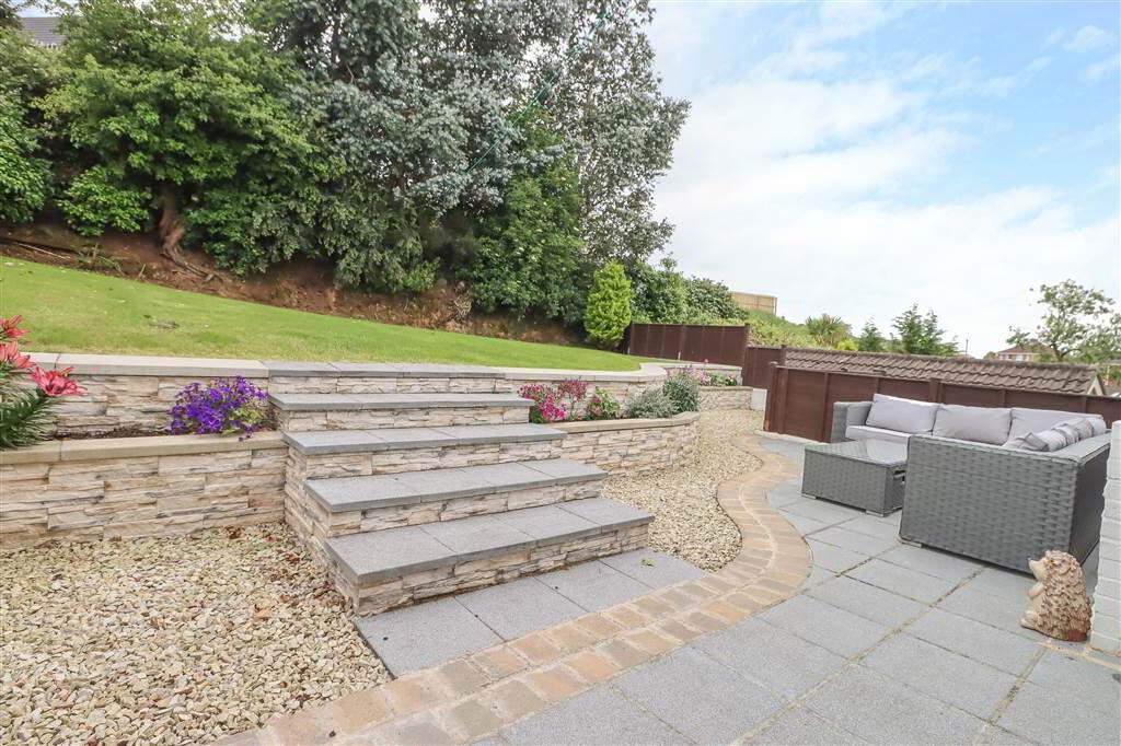 25 Ferndene Gardens 19 of 23