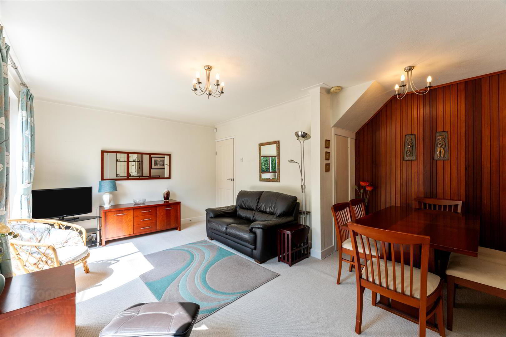 12 Kensington Gardens West 10 of 31