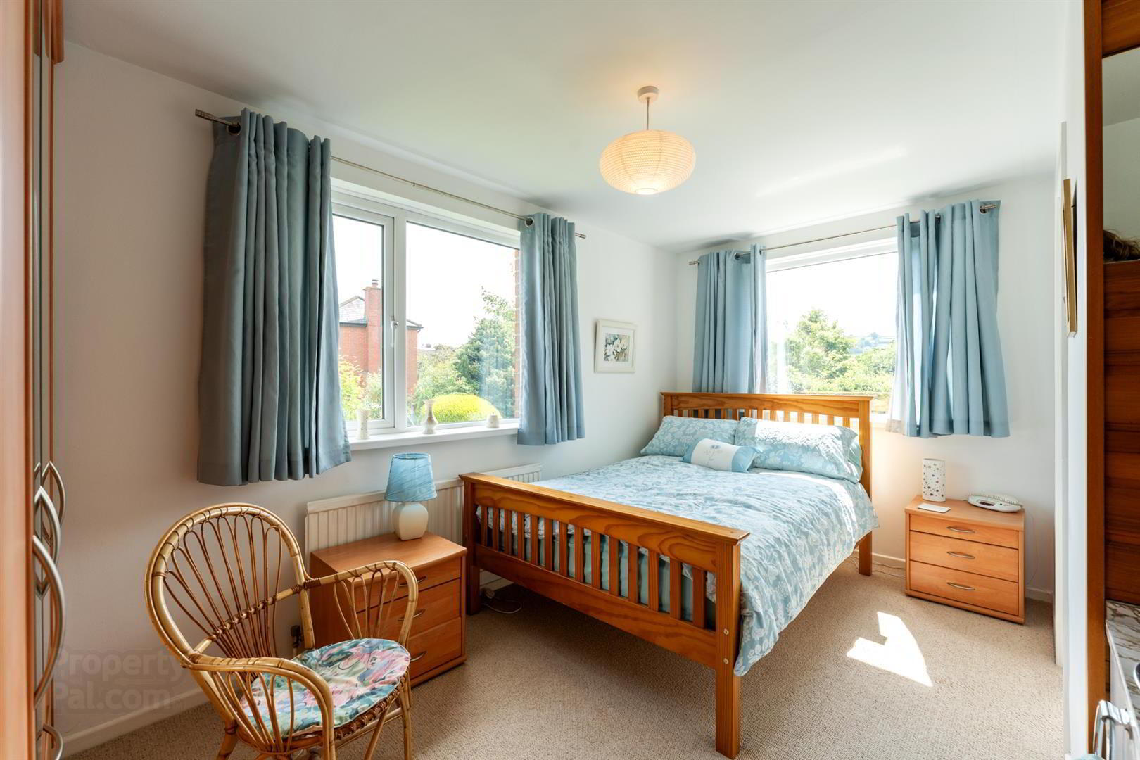 12 Kensington Gardens West 16 of 31