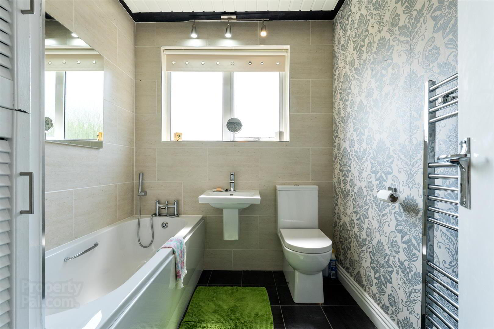 12 Kensington Gardens West 24 of 31