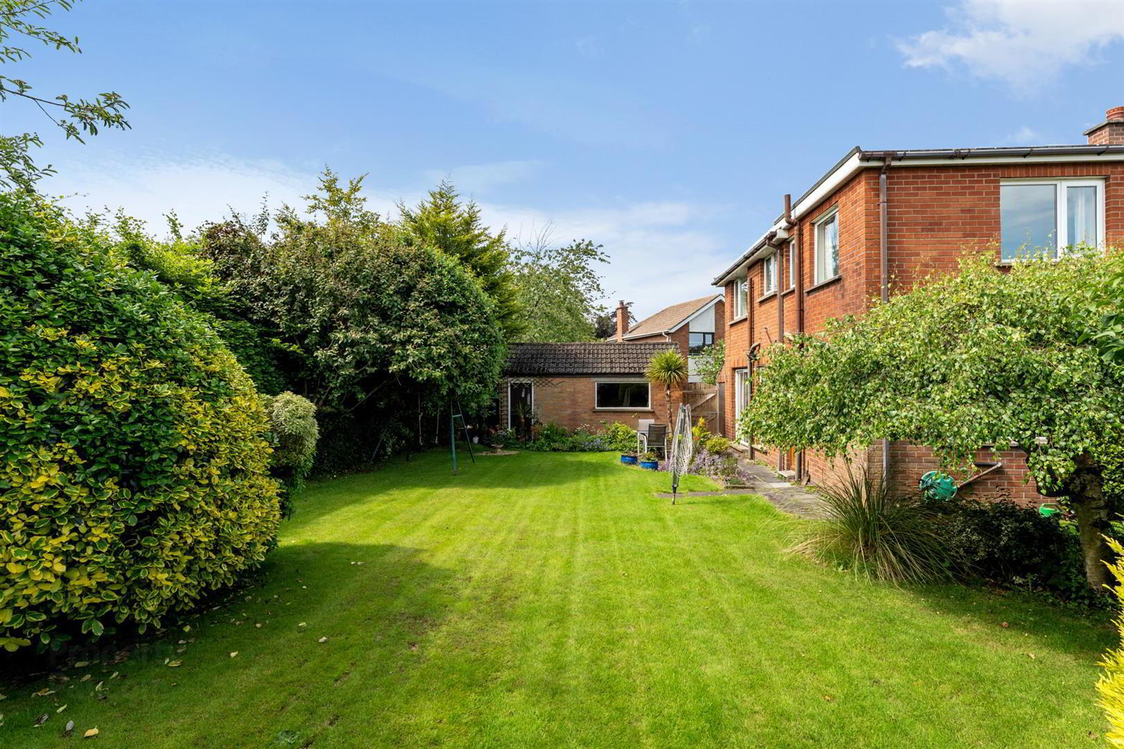 12 Kensington Gardens West 26 of 31