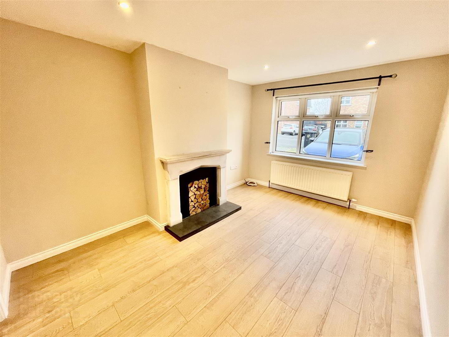 17 Demesne Crescent 3 of 17
