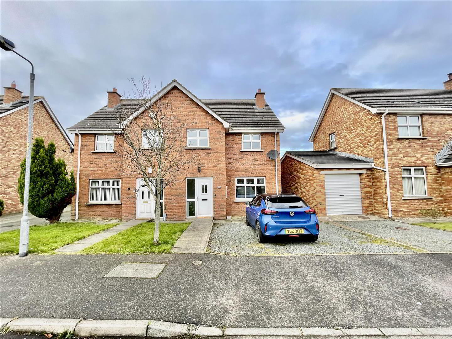 17 Demesne Crescent 1 of 17