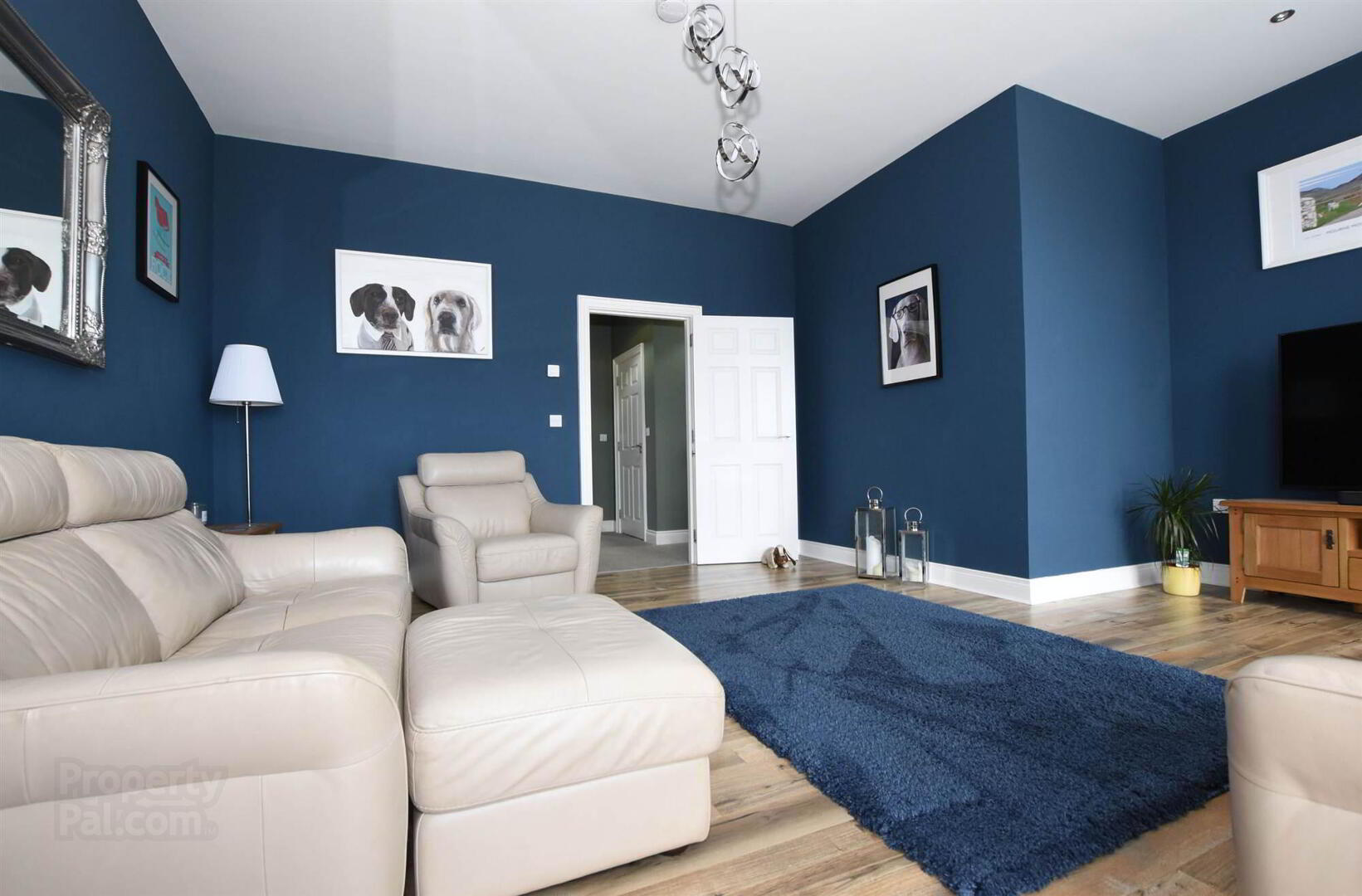 16 Blackwood Crescent 5 of 24