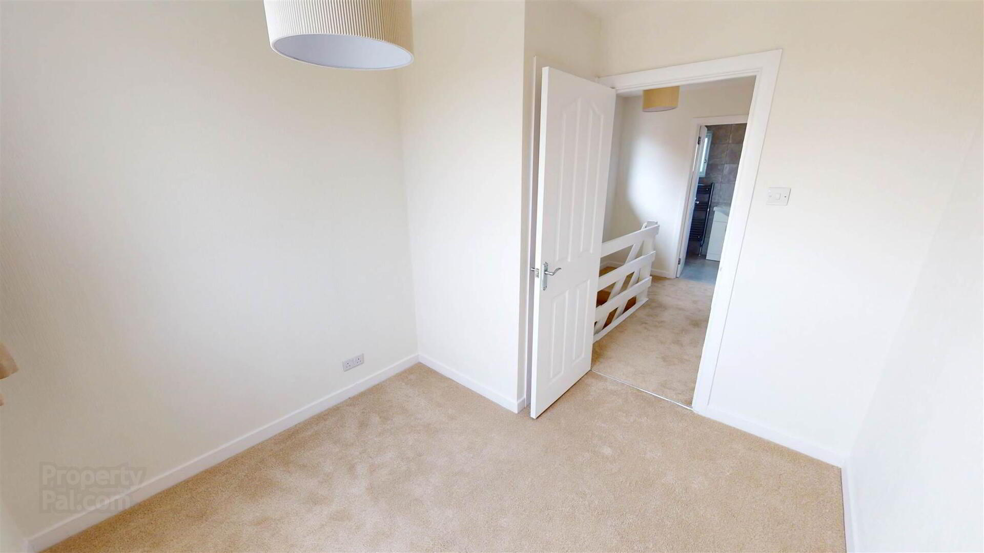 38 Strangford Road 12 of 19