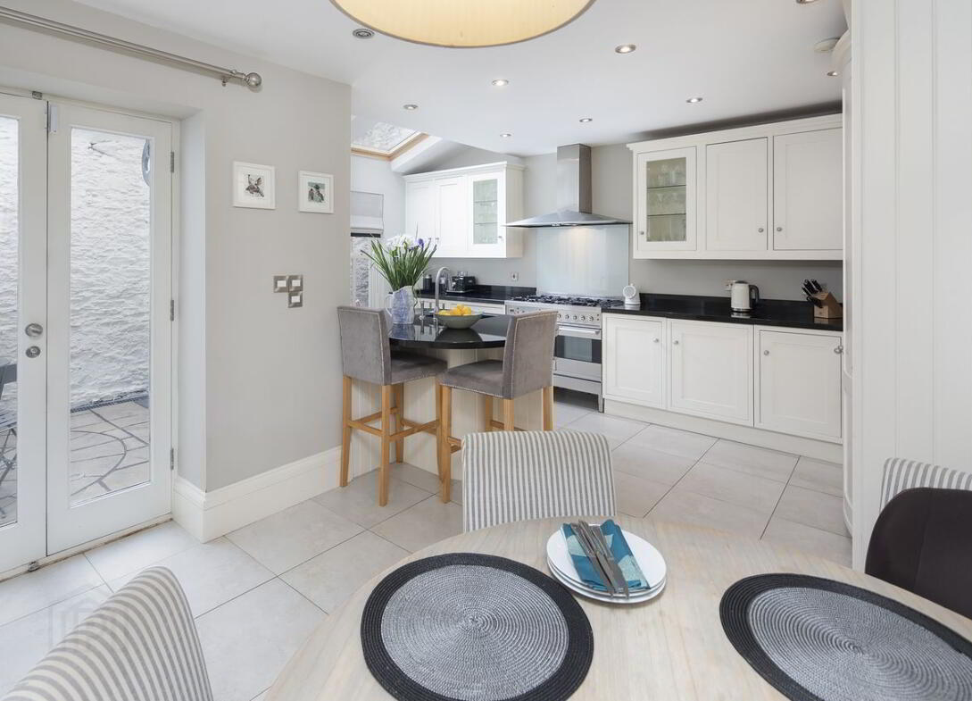 2 Belgrave Place 10 of 20