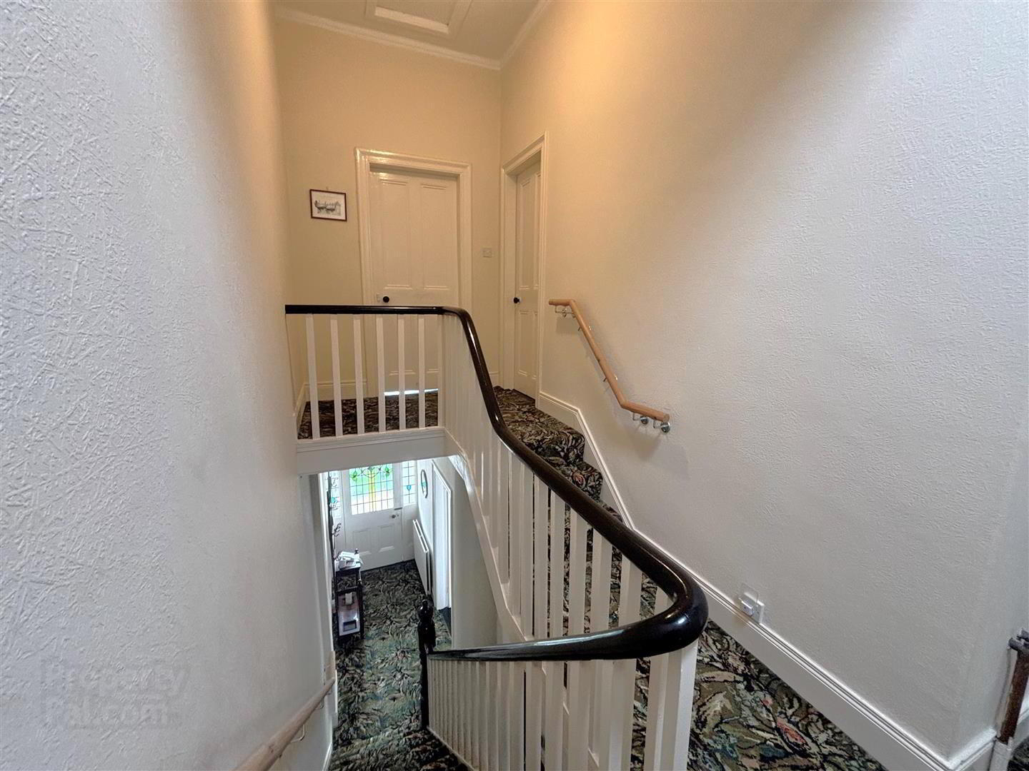 35 Ophir Gardens 19 of 34