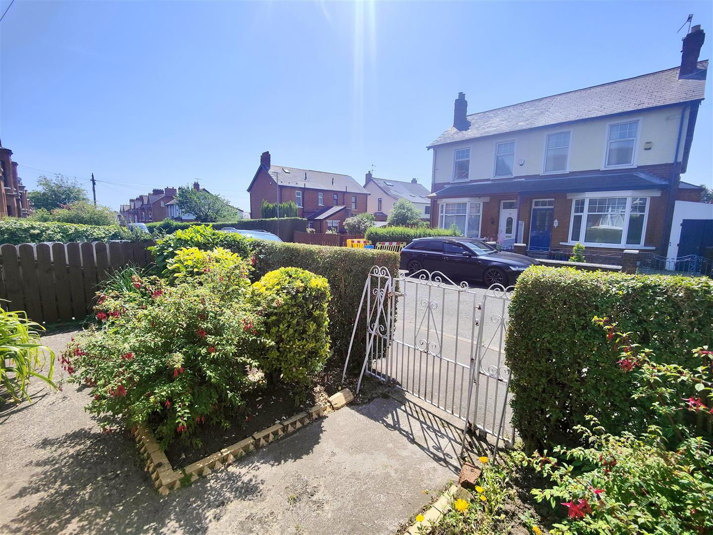 35 Ophir Gardens 3 of 34