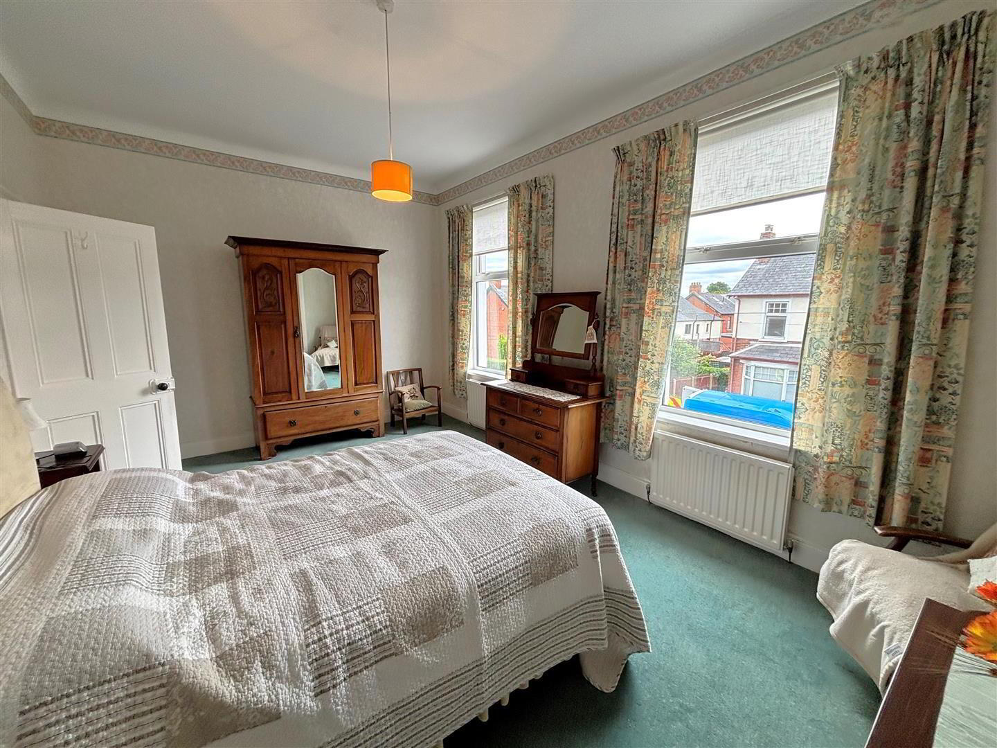 35 Ophir Gardens 28 of 34