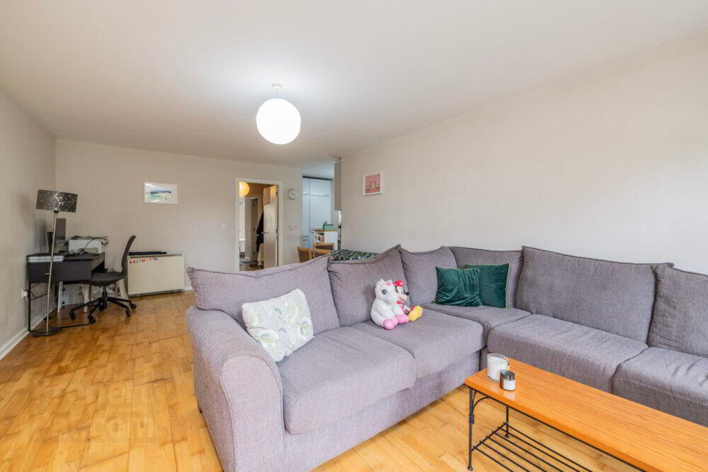 Apt 10, Compass Court Sourt 8 of 23