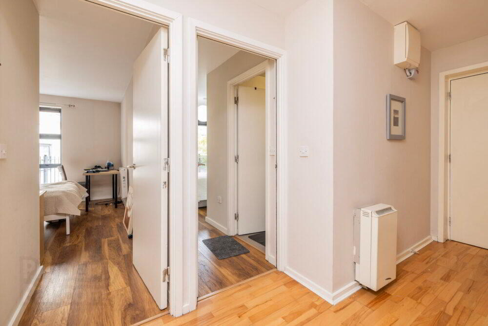 Apt 10, Compass Court Sourt 14 of 23