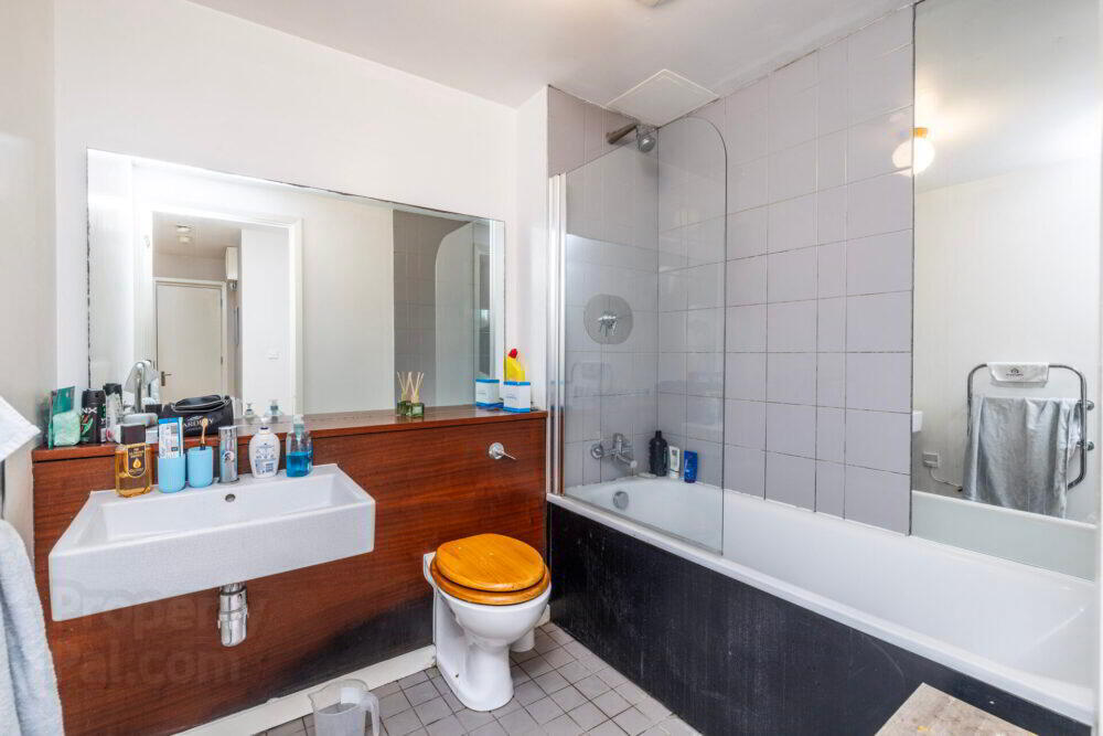 Apt 10, Compass Court Sourt 16 of 23