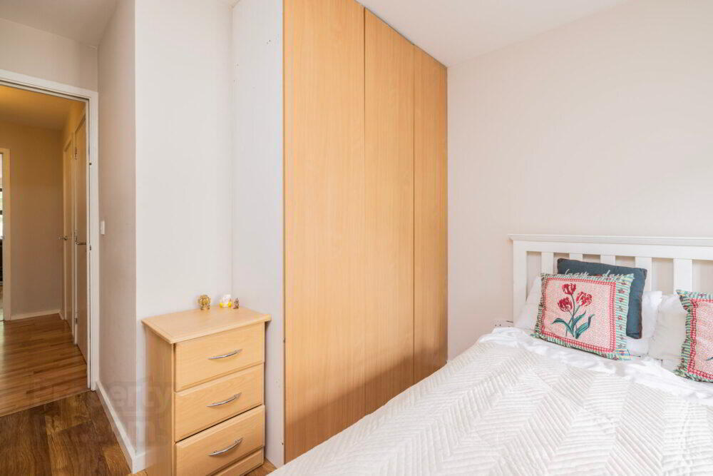 Apt 10, Compass Court Sourt 18 of 23