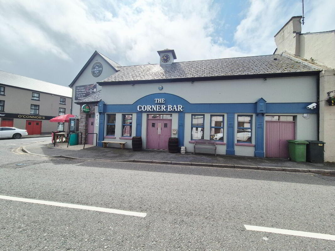 The Corner Bar & Off Licence, 39 Main Street 1 of 27
